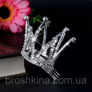 Изображение товара -  Корона металл под серебро в камнях 5*4 см на гребешке