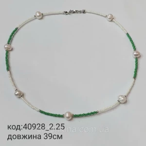 Изображение товара -  Колье из белого и зеленого бисера с жемчугом на леске ручная работа